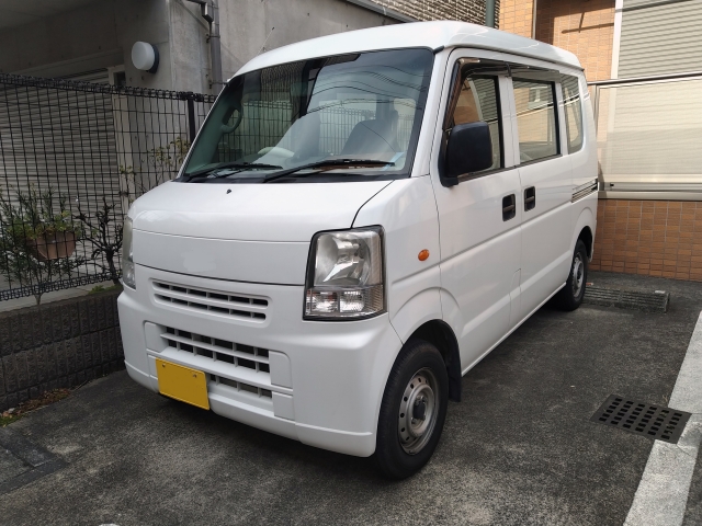 軽貨物ドライバー】4ナンバーの車検はいくら？自家用車との違い | 軽 